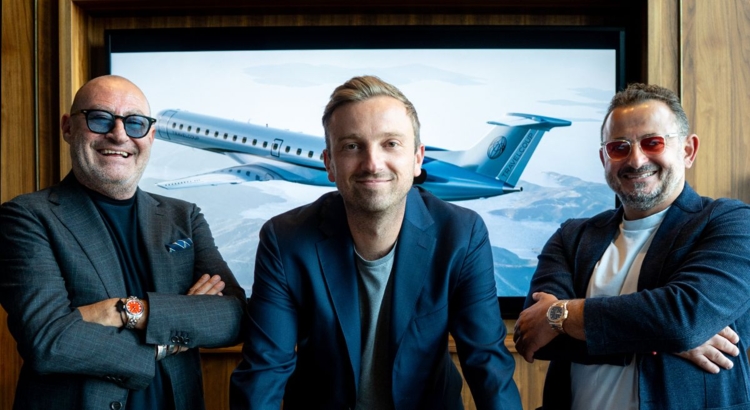 Gekko und Travelgroup Micky Rosen Niclas Seitz Ales Urseanu Foto Gekko