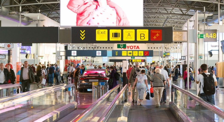 Belgien Brüssel Flughafen airport Foto iStock blazekg