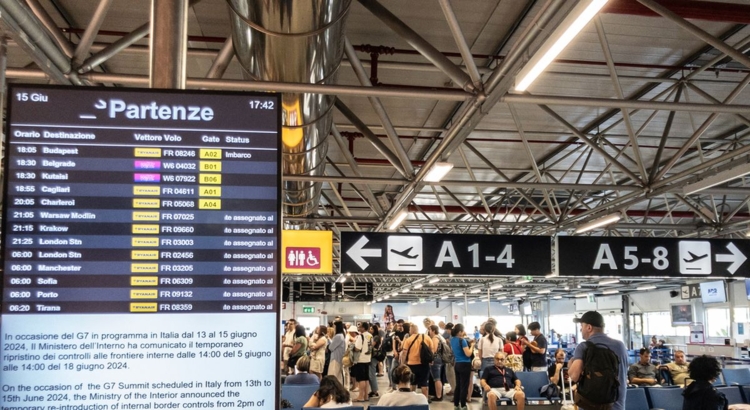 Italien Rom Fiumicino Airport Foto iStock Balkans cat