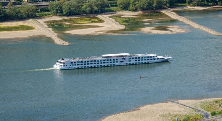 Deutschland Rhein Niedrigwasser 2022 Foto iStock A-Tom