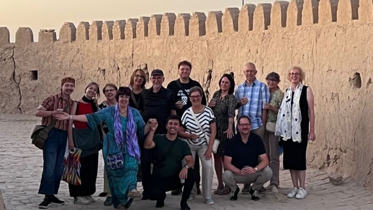 Reiseinsel Klein Simone Gruppe Usbekistan Foto Die Reiseinsel