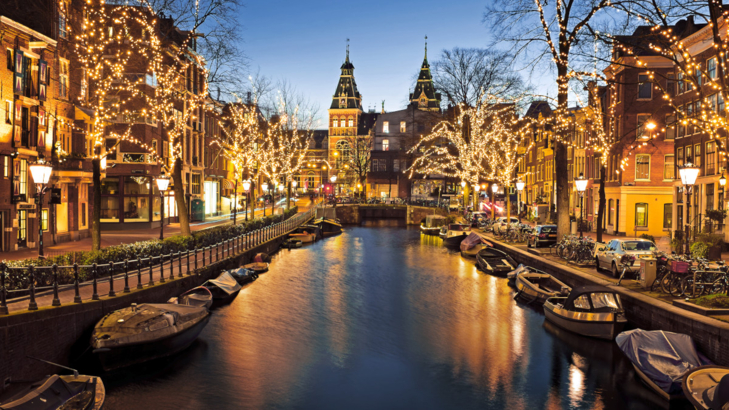 A-ROSA RN_AMSTERDAM_GRACHT_WEIHNACHTEN.jpg
