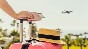 Pauschalreise Urlaub symbol Foto iStock FTiare