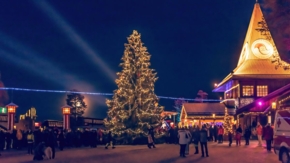 Finnland Rovaniemi Santa Clause Village Foto iStock Tomasz Perkowski